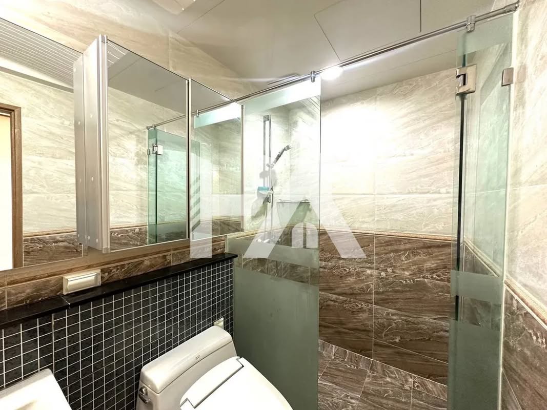 1 bed + 1 bath | Condo for Rent in BKK 1