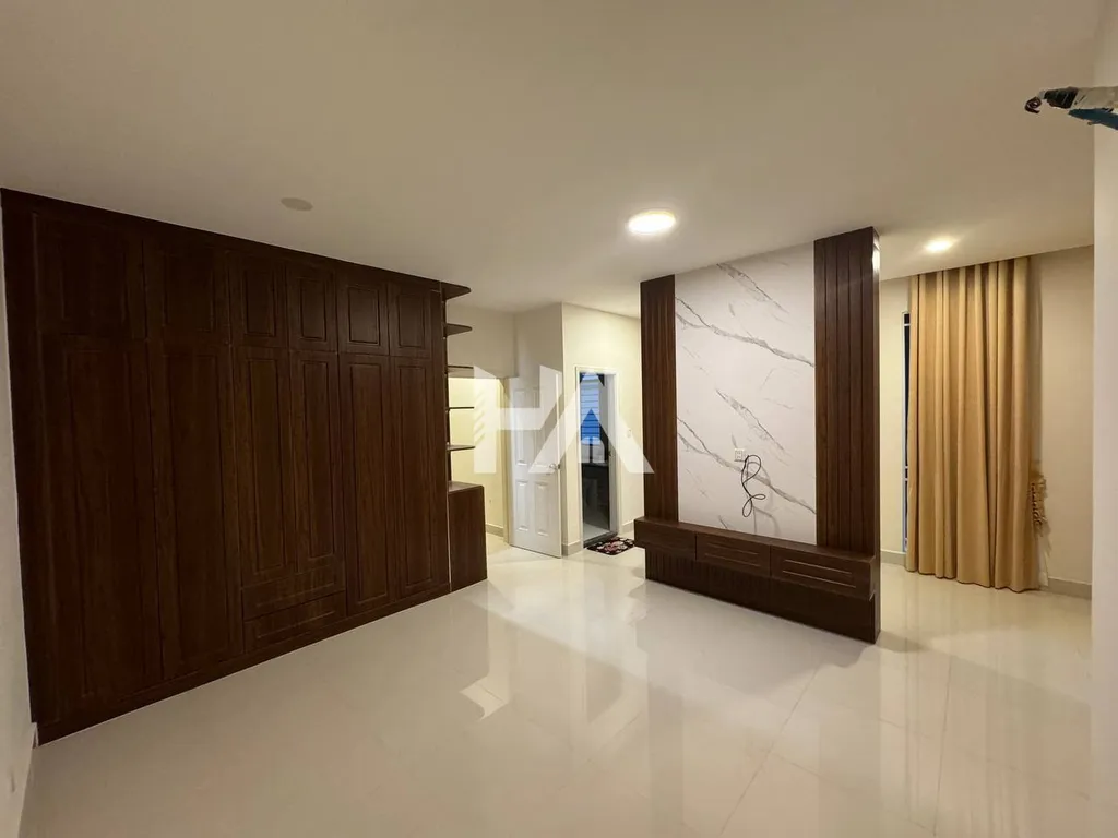 5 bed + 6 bath | Villa for Sale in Borey Peng Huoth