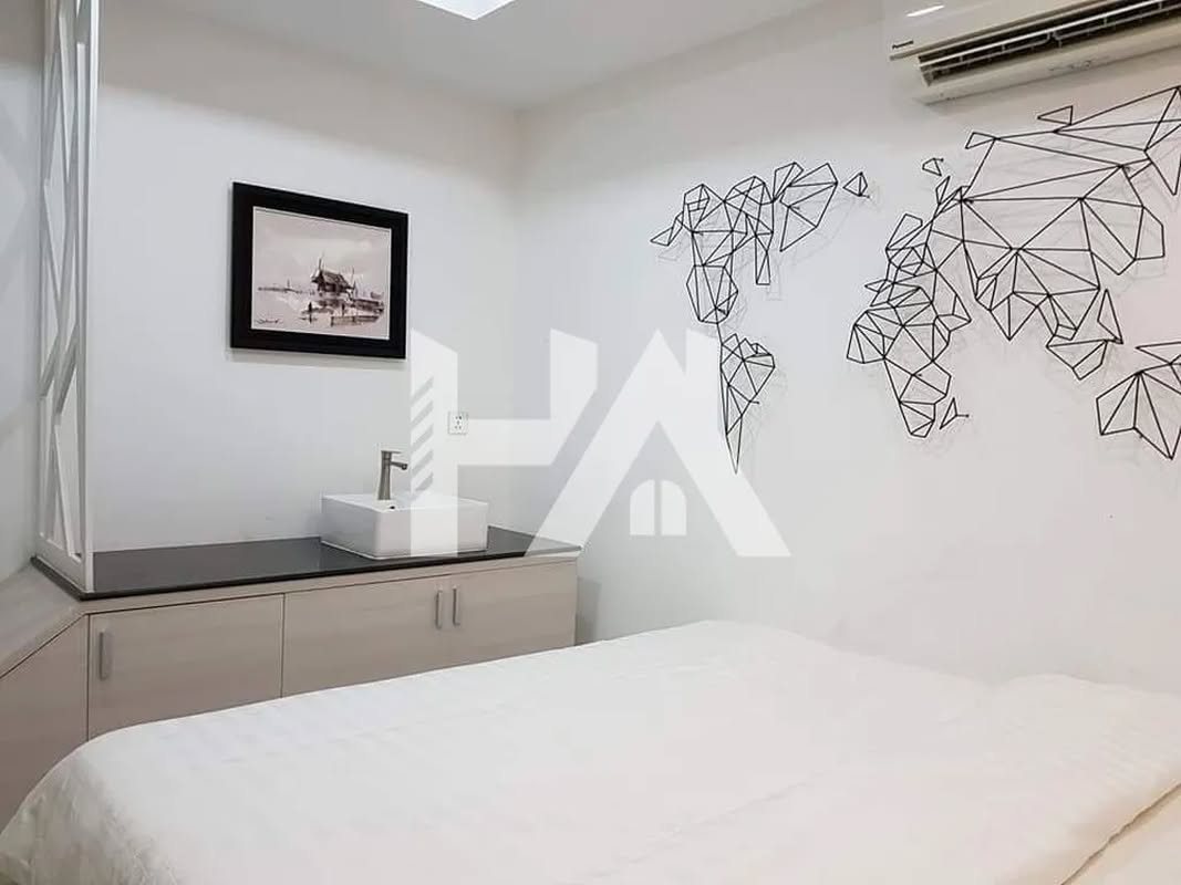 1 bed + 1 bath Studio | Condo for Rent in Russian Market