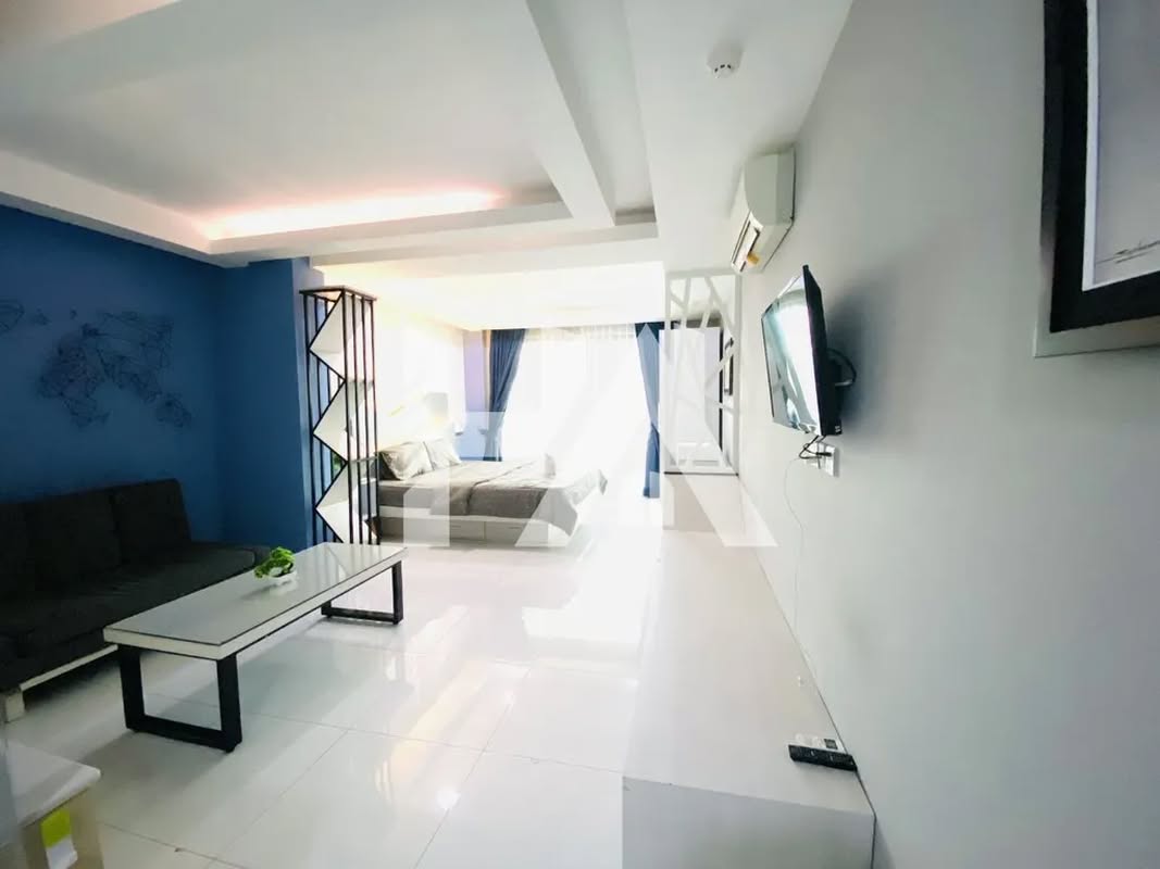 1 bed + 1 bath Studio | Condo for Rent in Russian Market