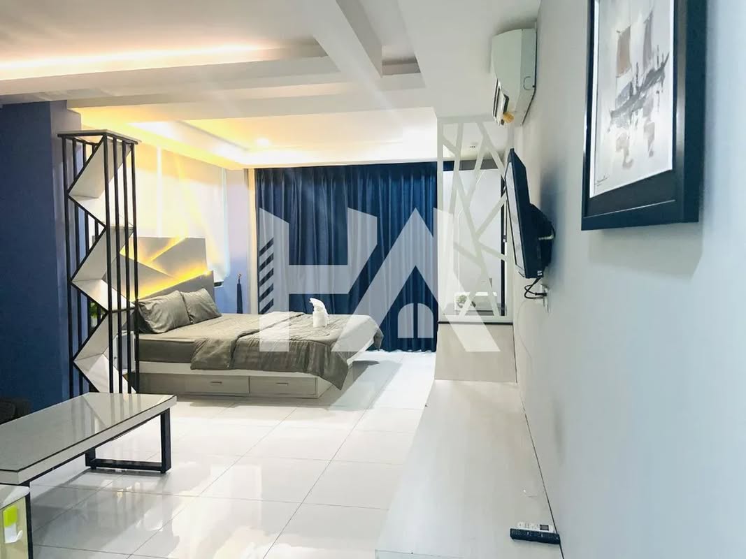 1 bed + 1 bath Studio | Condo for Rent in Russian Market