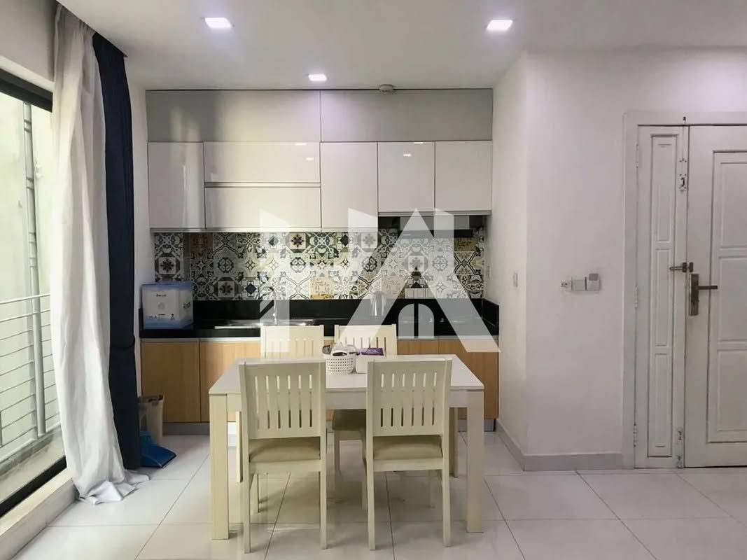 2 bed + 2 bath | Condo for Rent in Russian Market