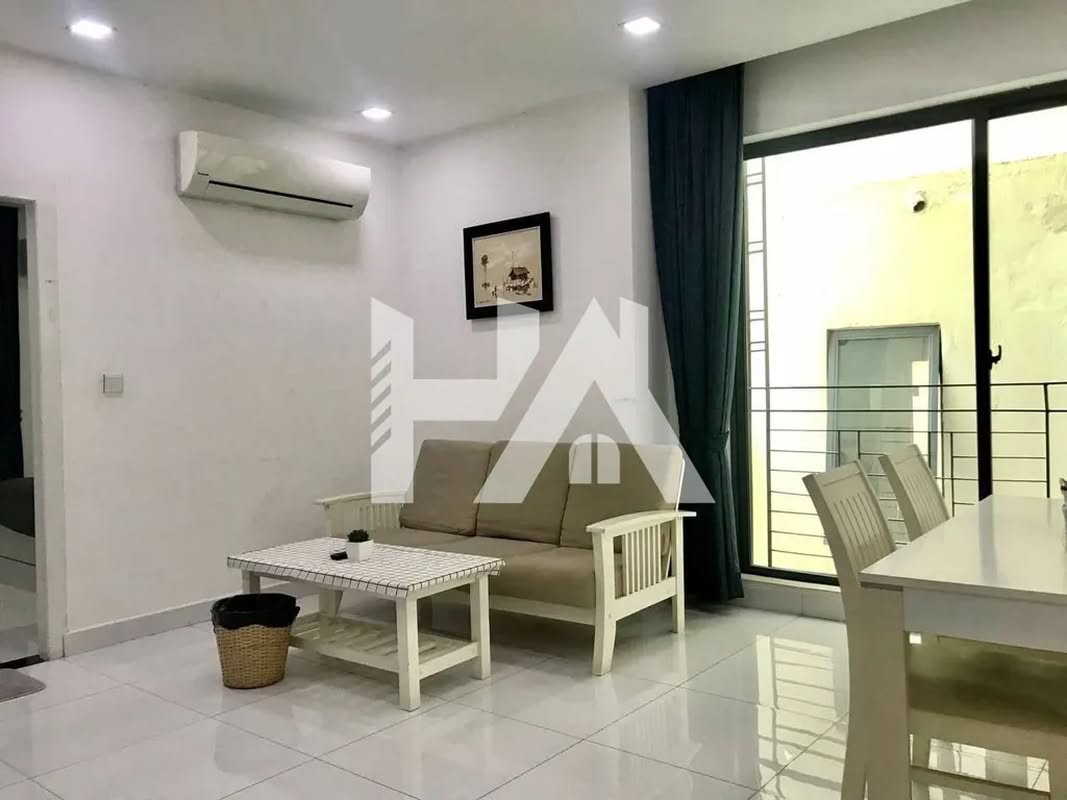 2 bed + 2 bath | Condo for Rent in Russian Market