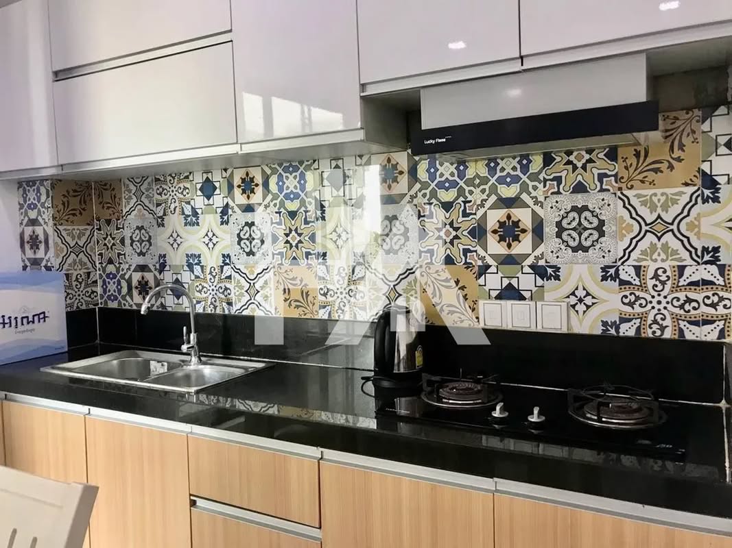 2 bed + 2 bath | Condo for Rent in Russian Market