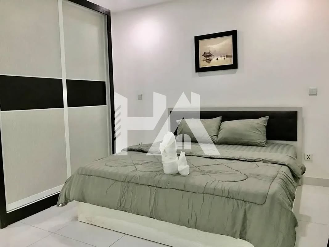 2 bed + 2 bath | Condo for Rent in Russian Market