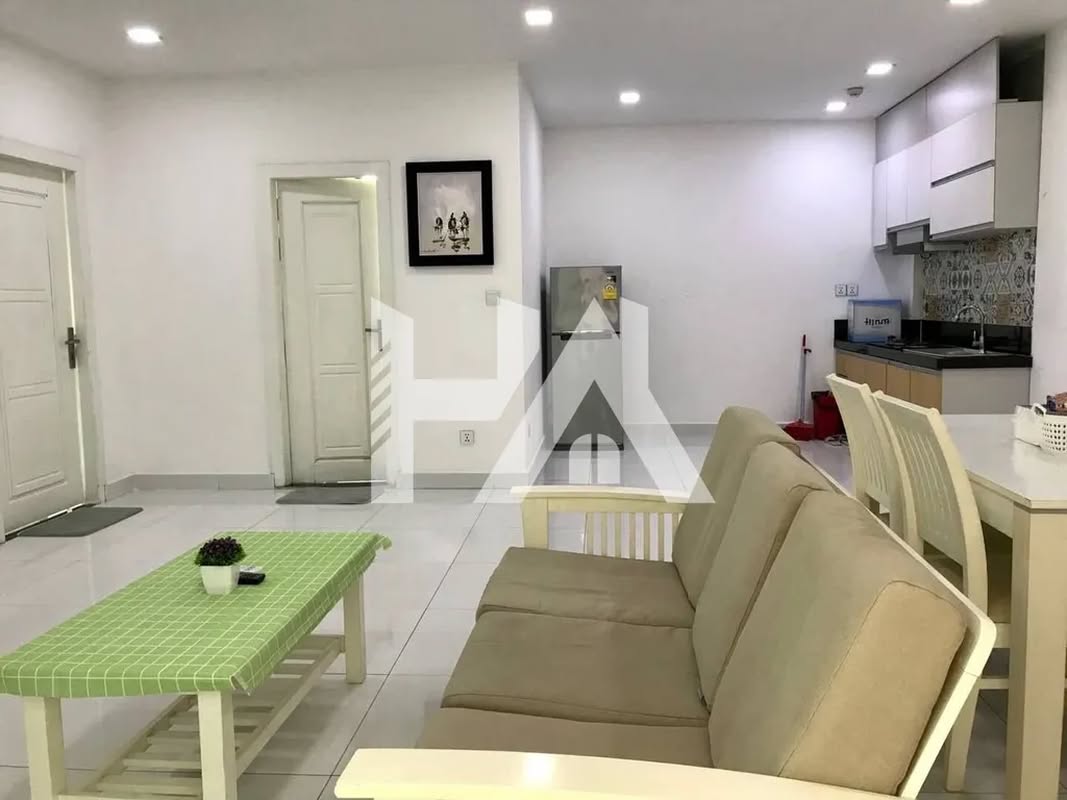 2 bed + 2 bath | Condo for Rent in Russian Market
