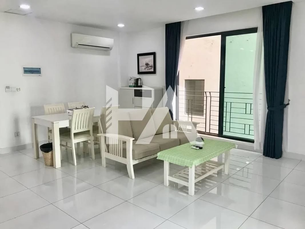 2 bed + 2 bath | Condo for Rent in Russian Market