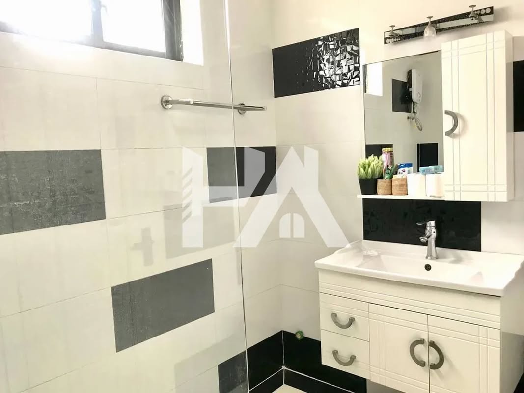 2 bed + 2 bath | Condo for Rent in Russian Market