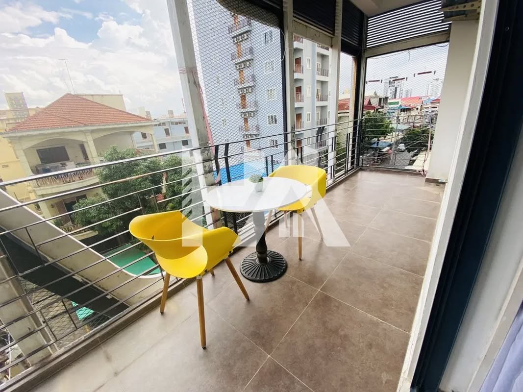 2 bed + 2 bath | Condo for Rent in Russian Market
