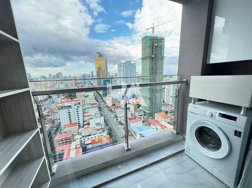 2 bed + 1 bath | Condo for Rent in BKK 3