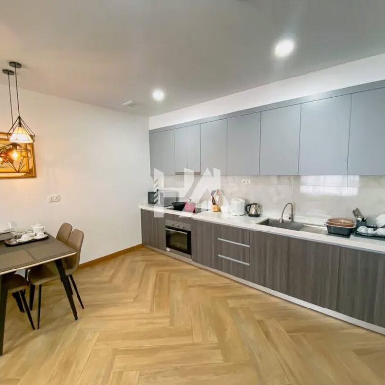 2 bed + 2 bath | Condo for Rent in BKK 1