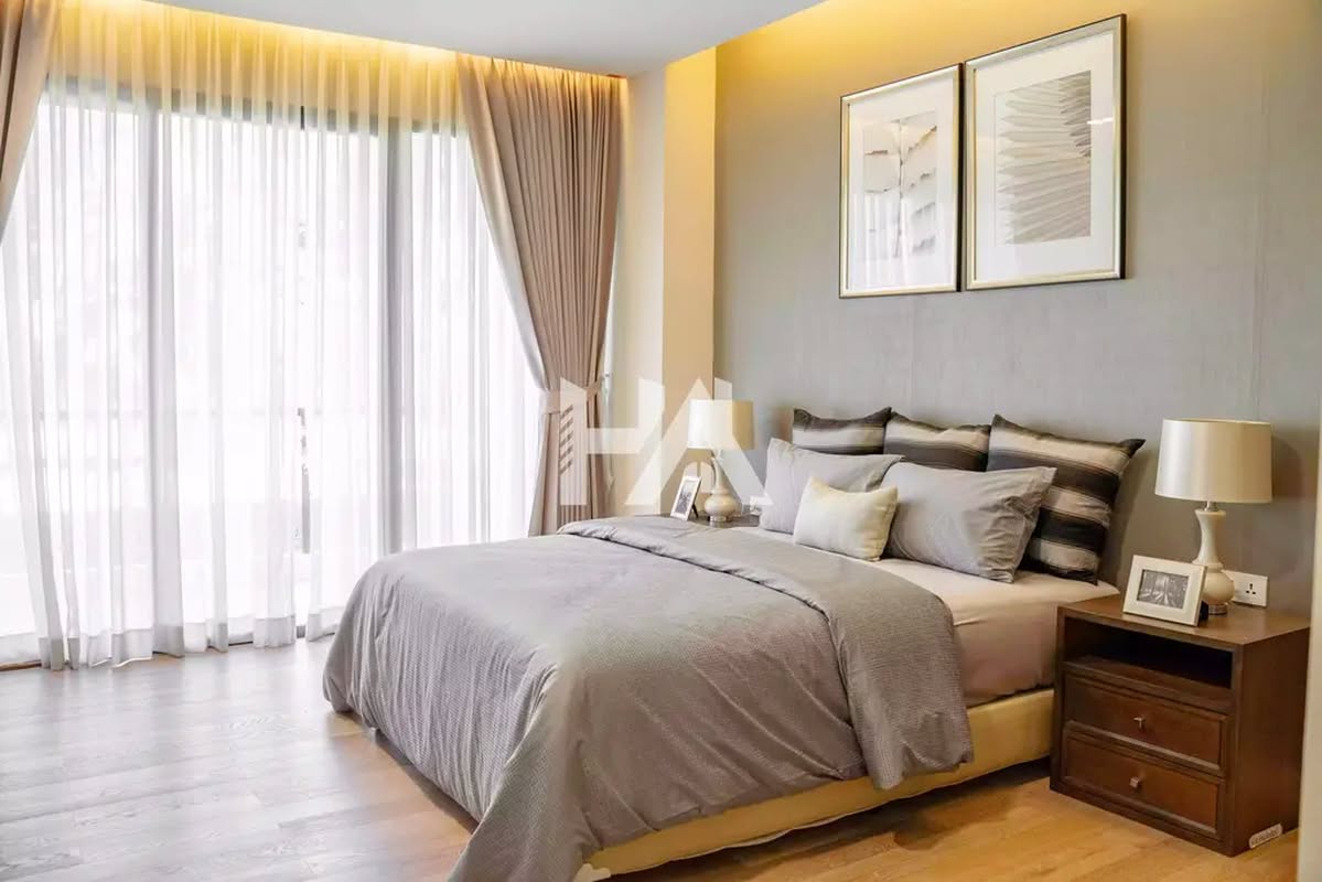 North Park Condominium