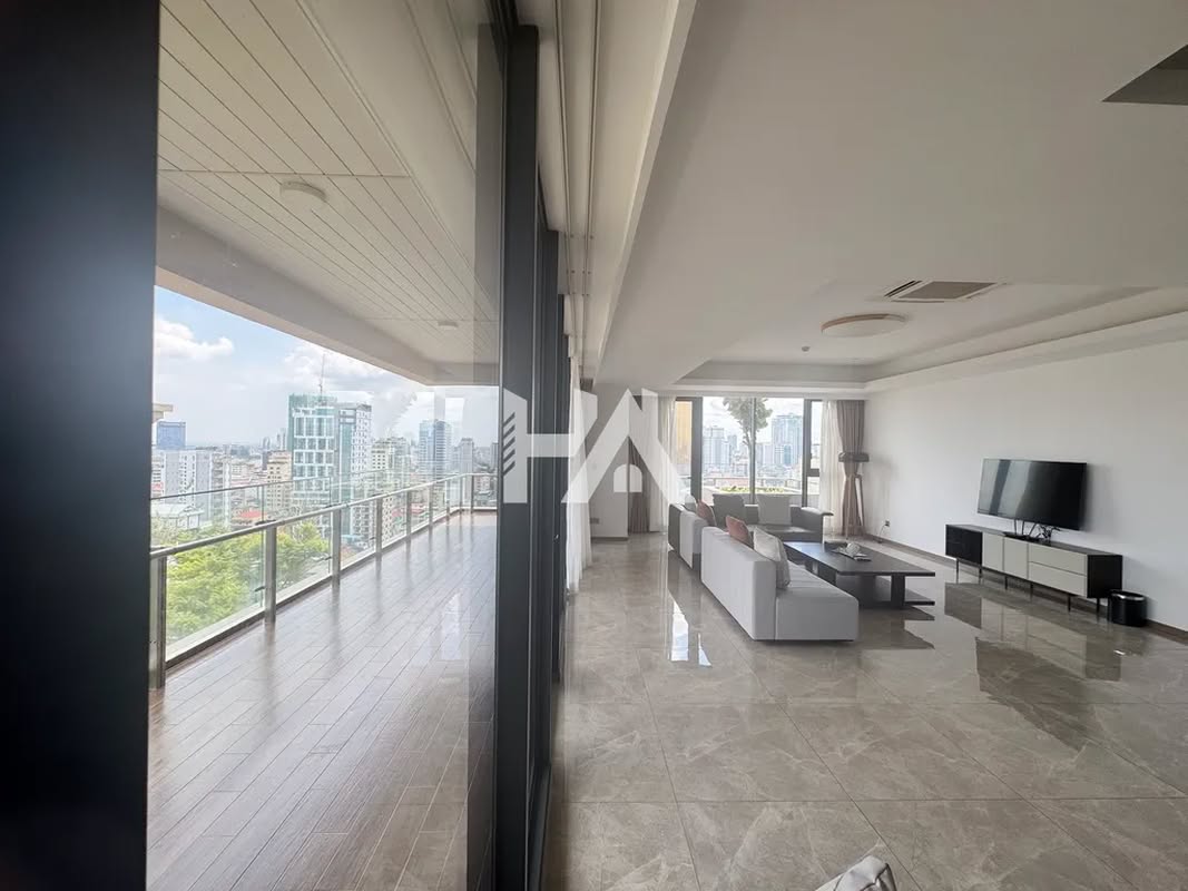 Sky Villa
