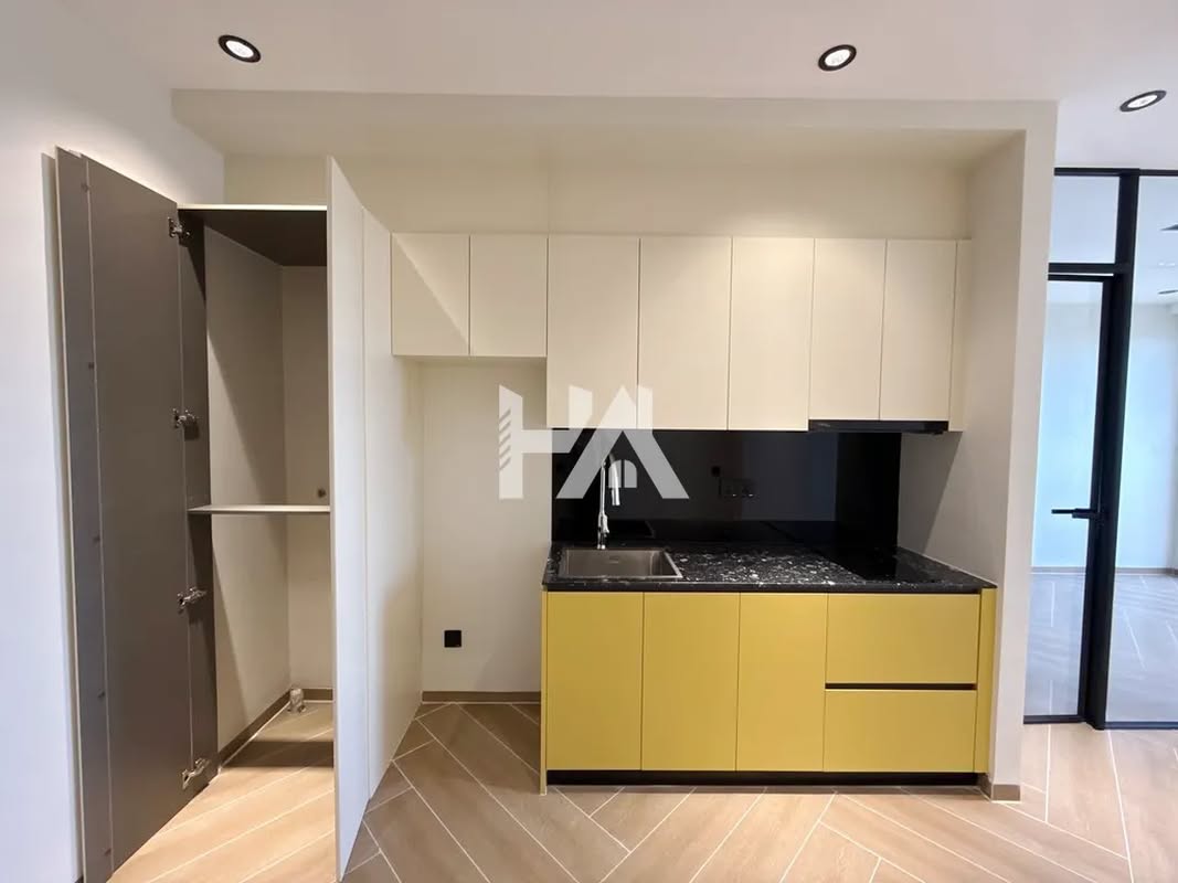 1 Bed + 1 Bath | Condo for Sale in BKK 1