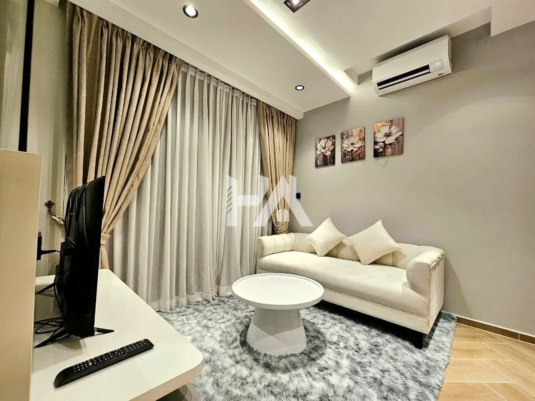 1 bed + 1 bath | Condo for Rent in BKK 1
