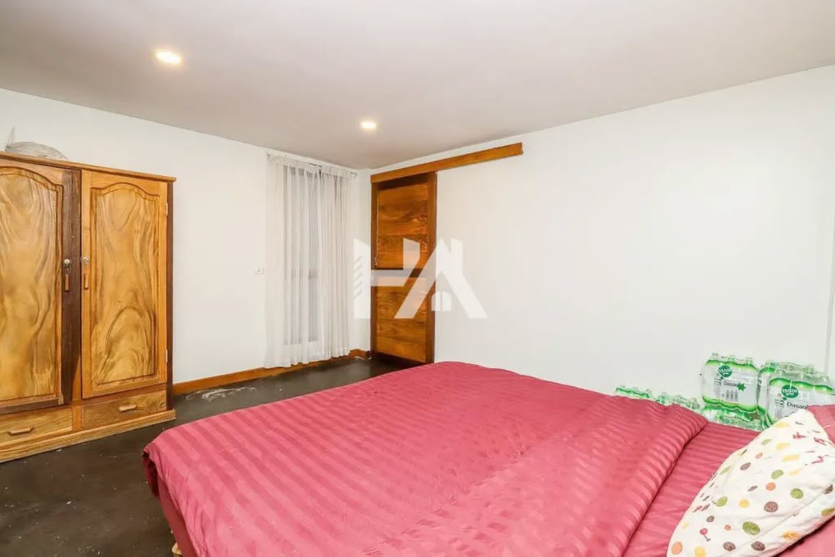 3 bed + 2 bath | Condo for Rent in Tonle Bassac