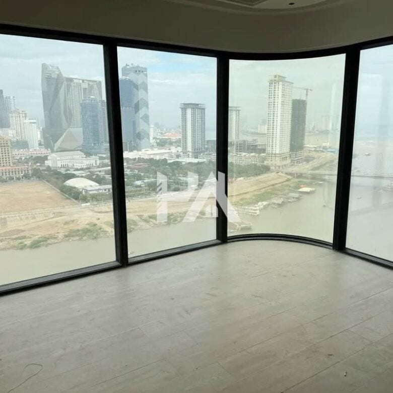 3 bed + 2 bath | Condo for Sale in Koh Norea