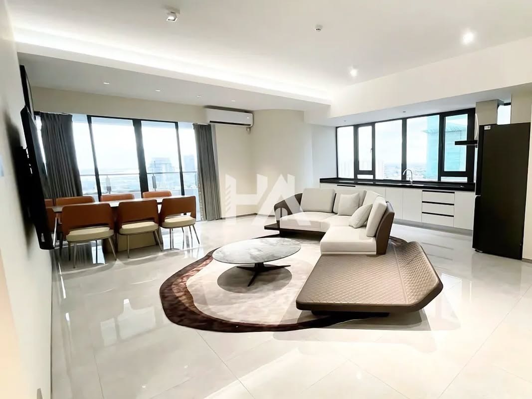 3-bed-3-bath-Condo-for-Rent-in-BKK-1photo_2026-01-13-12.07.23- 3 bed + 3 bath | Condo for Rent in BKK 1