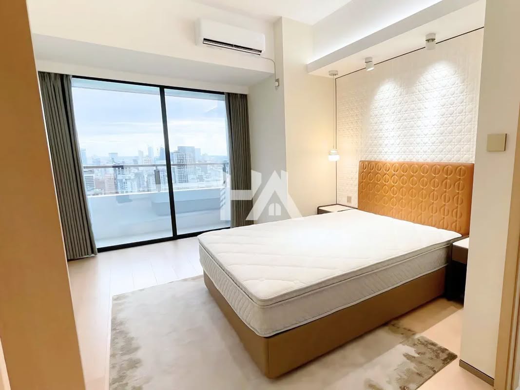 3 bed + 3 bath | Condo for Rent in BKK 1