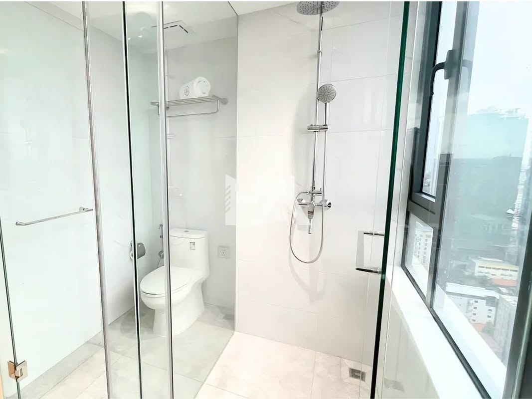 3 bed + 3 bath | Condo for Rent in BKK 1