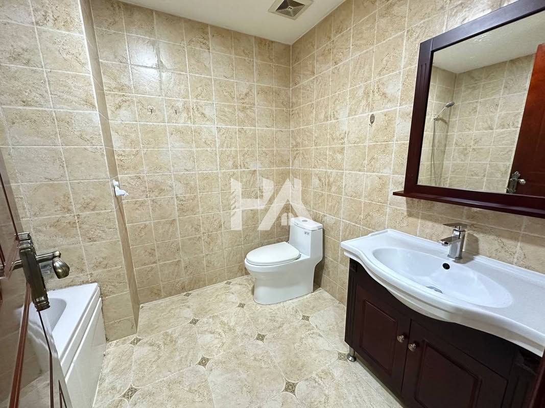 1 bed + 1 bath Studio | Condo for Rent in 7 Makara