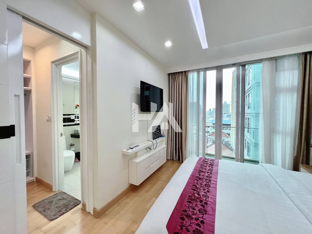 3 bed + 3 bath | Condo for Rent in BKK 1