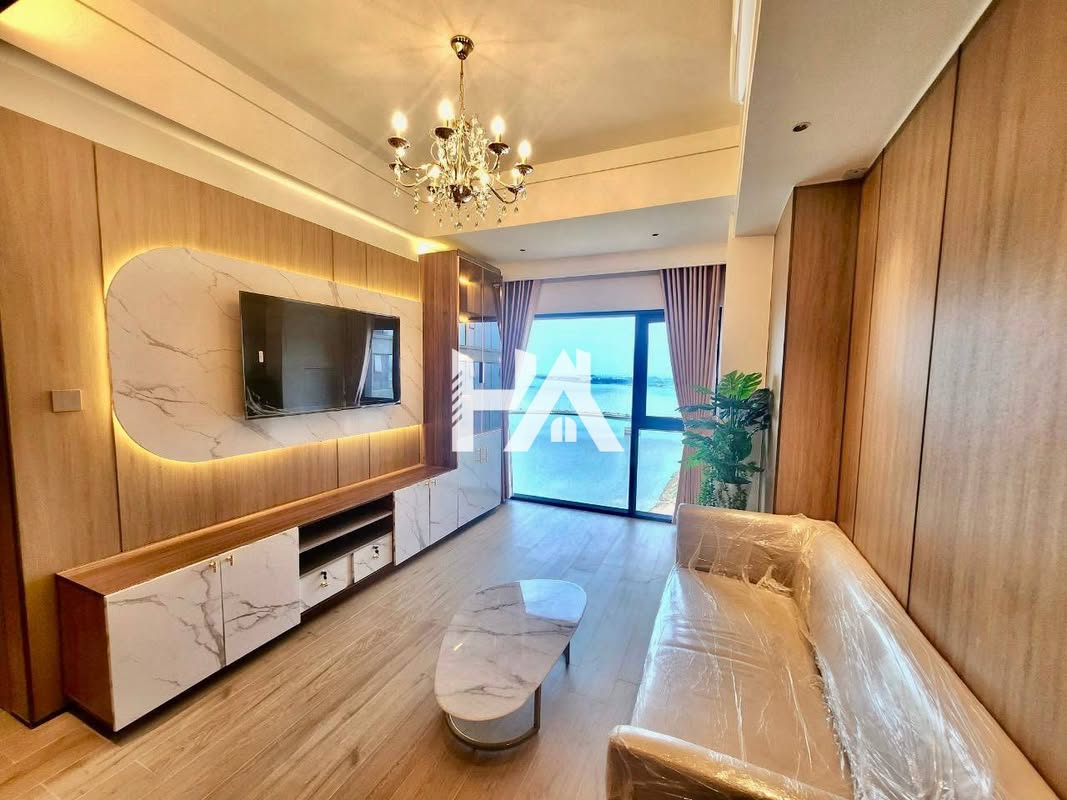 4 bed + 3 bath | Condo for Sale in Koh Norea
