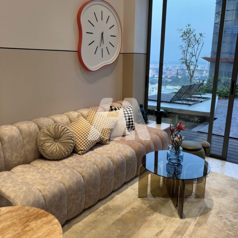 1 bed, 1 bath condo for sale at Time Square 8 - 5