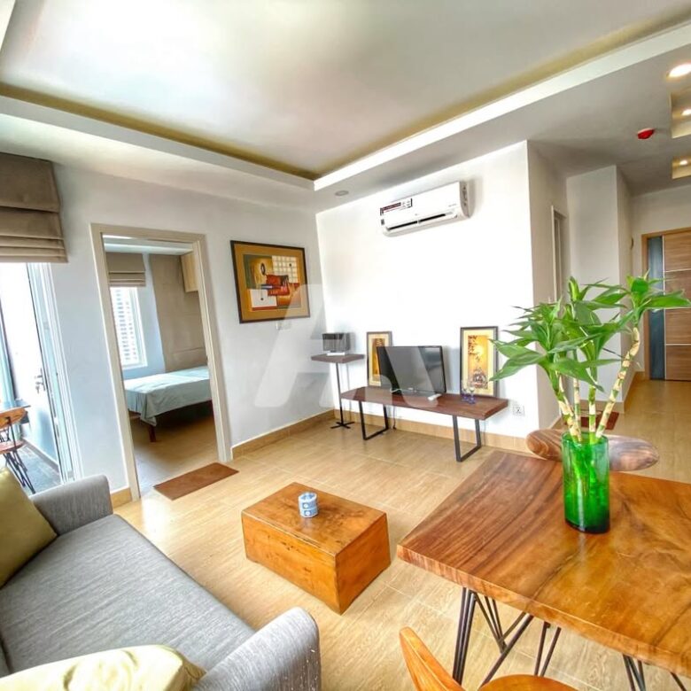 1 bed + 1 bath | Condo for Sale in Olympic