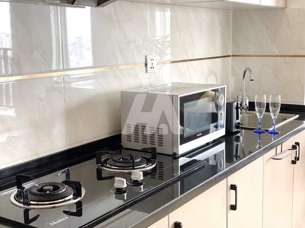 1 bed + 1 bath | Condo for Sale in Olympic