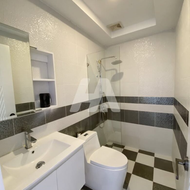 1 bed + 1 bath | Condo for Sale in Olympic