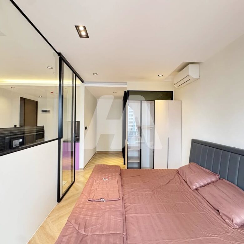 1 bed + 1 bath | Condo for Sale in BKK 1