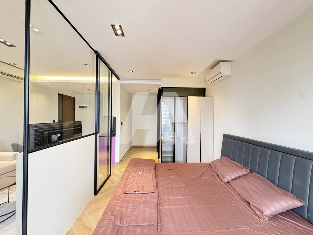 1 bed + 1 bath | Condo for Sale in BKK 1